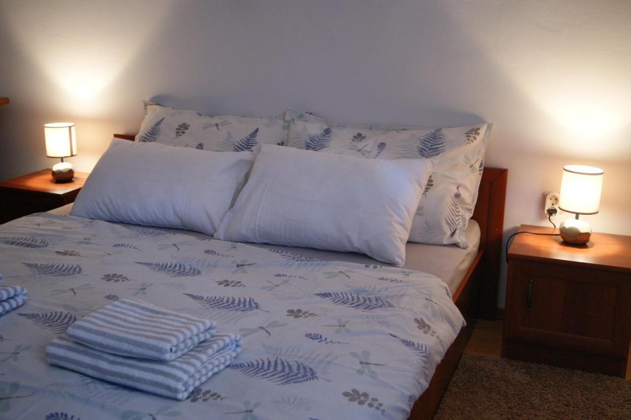 Apartment Lynx Korenica Esterno foto