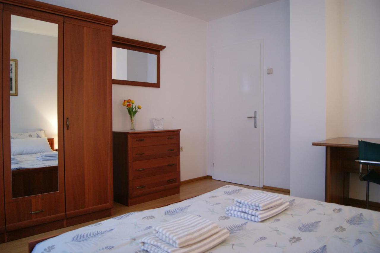 Apartment Lynx Korenica Esterno foto