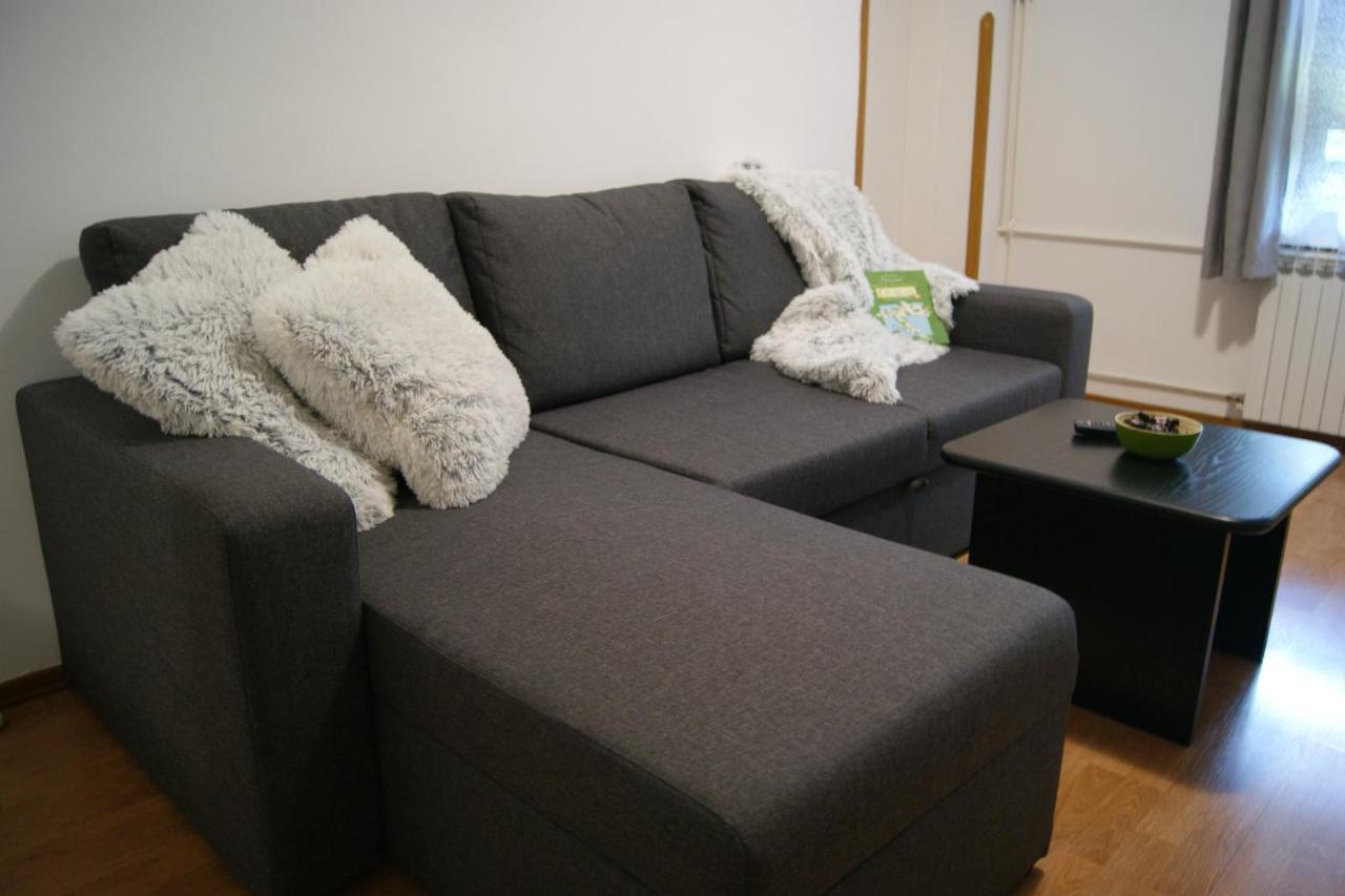 Apartment Lynx Korenica Esterno foto