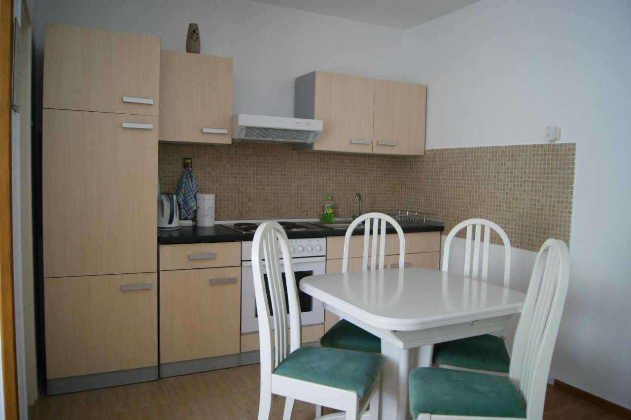 Apartment Lynx Korenica Esterno foto