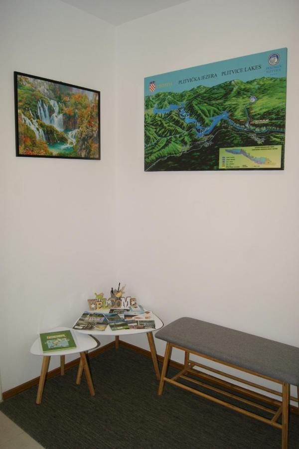 Apartment Lynx Korenica Esterno foto